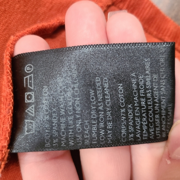 Pinafore - Picture 3 of 3